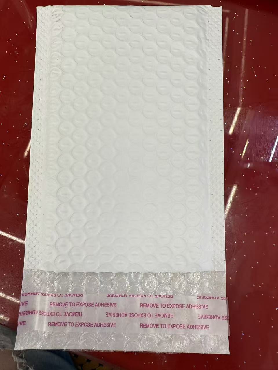 White Pearlescent Bubble Mailer Bag 5.9x8.3+1.6in (Pack of 20)